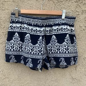 Bohemian Shorts with pockets, navy blue